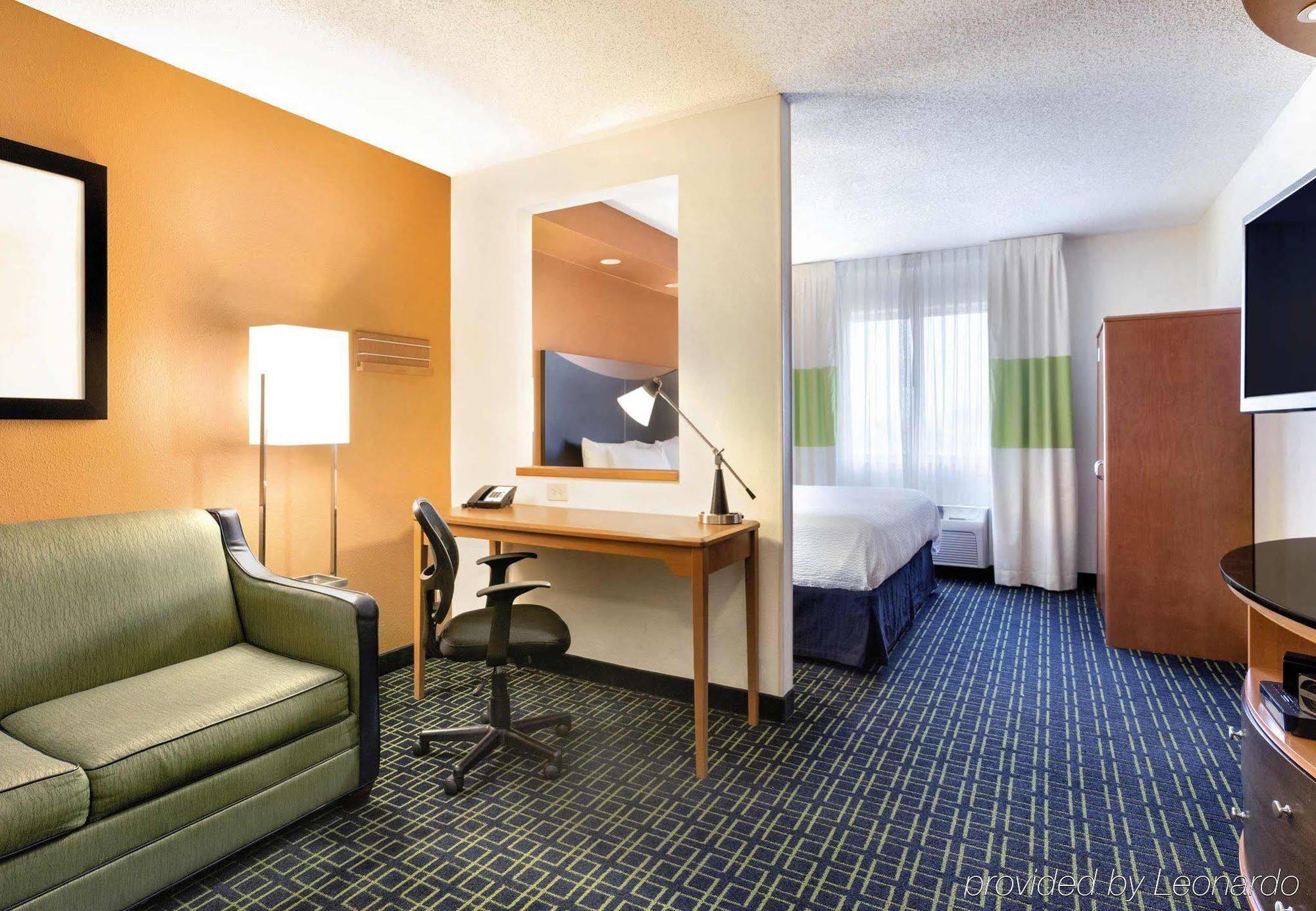 Fairfield Inn & Suites By Marriott Toledo Maumee Exterior photo